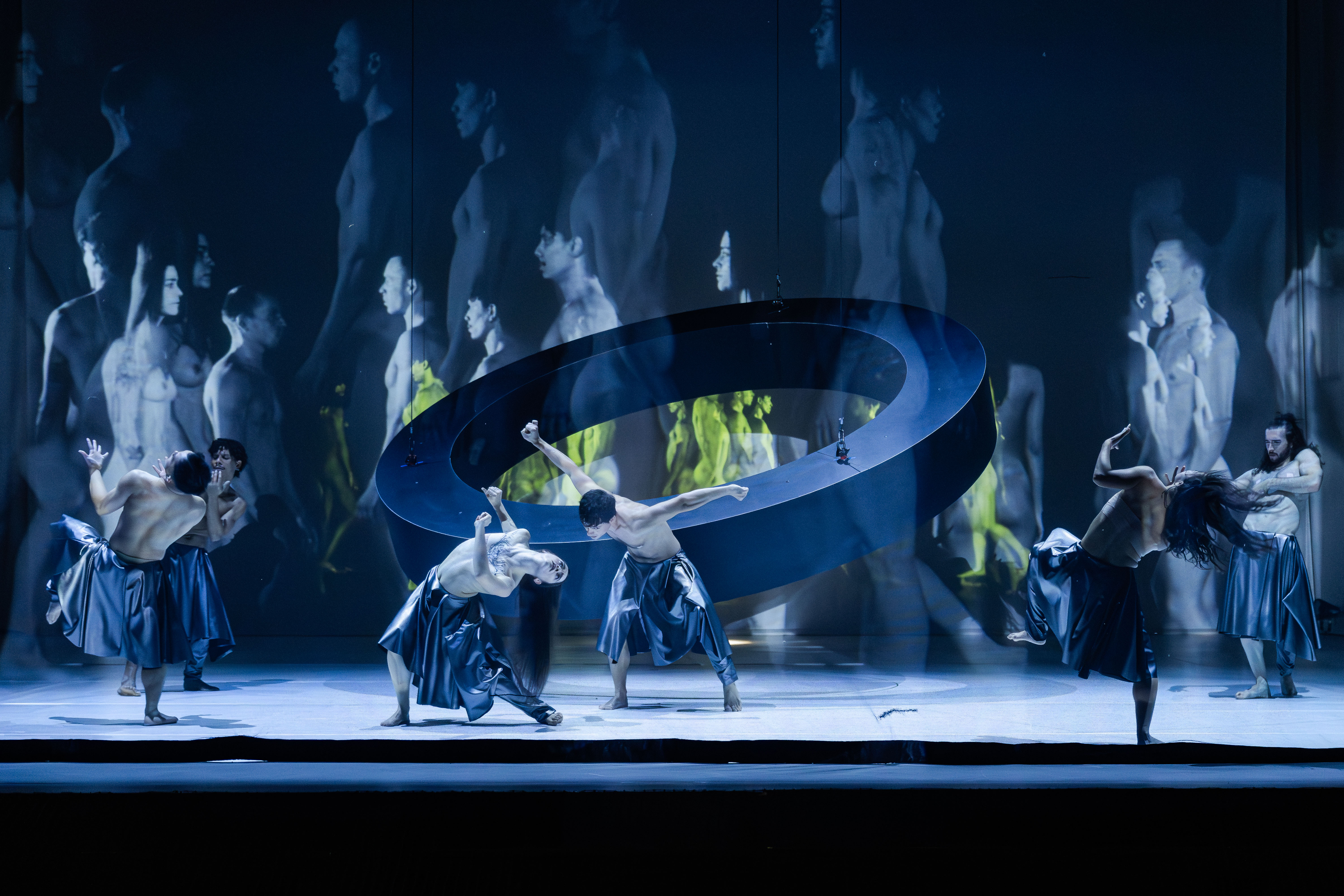 „Sacre - Ein Rausch“ von Wagner Moreira, Tanz: Ensemble Theater Regensburg