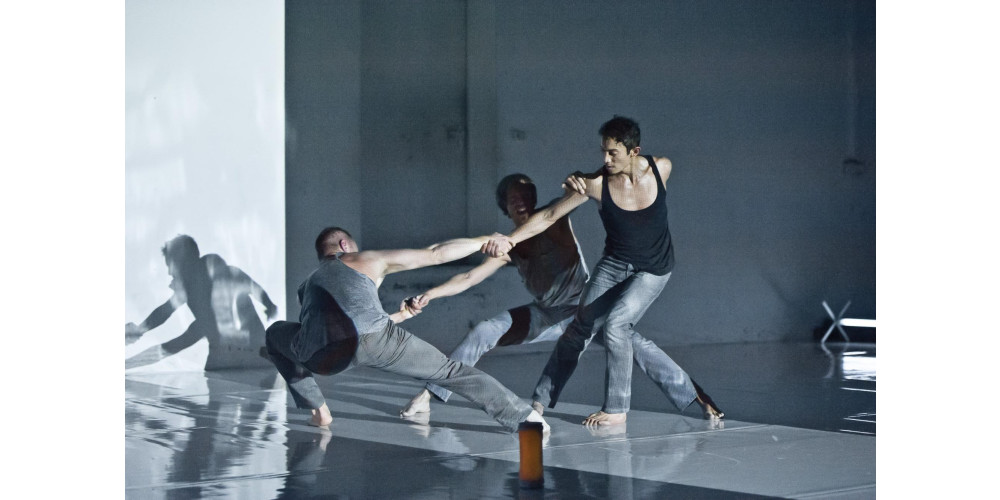 „Ground(s)“ von David Russo und Jasmine Morand