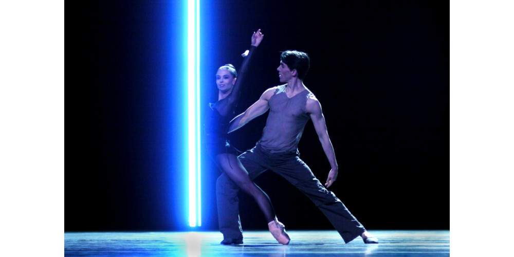 „Portrait Richard Siegal“ eröffnete die BallettFestwoche: „Unitxt“