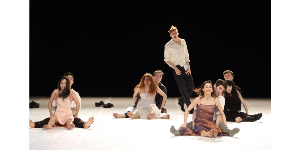 „Für die Kinder von gestern, heute und morgen“; Ensemble