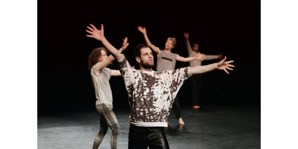 „boom bodies“ von Doris Uhlich