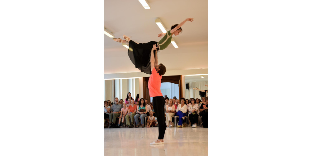 Probentag am Bayerischen Staatsballett: V. Shklyarov und M. Shirinkina