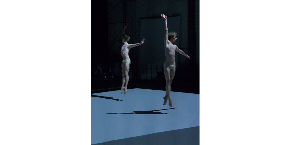 „Duo“ von Nanine Linning. Tanz: S. Milojevic &amp; F. Sollfrank