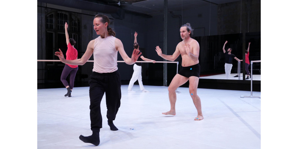 &quot;Alter Hase&quot; von Lajos Talamonti im HochX München