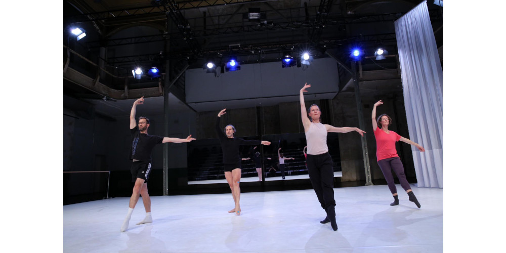 &quot;Alter Hase&quot; von Lajos Talamonti im HochX München