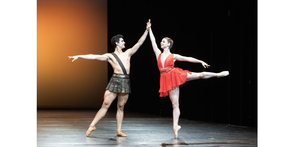 Internationale Ballett- und Tanzgala Augsburg 2023, English National Ballett, Großbritannien. Tanz: Julia Conway &amp; Daniel McCormick