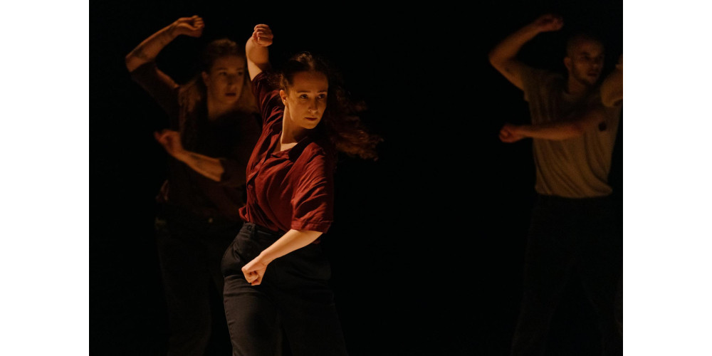 „Every Minute Motherland“ von Maciej Kuźmiński