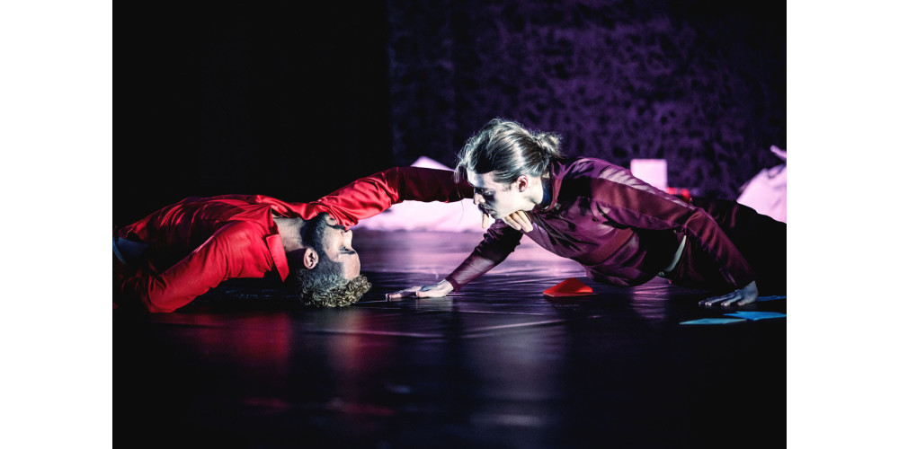 „Love Letters“ von Wagner Moreira. Tanz: Pedro Henrique Ferreira, Win McCain