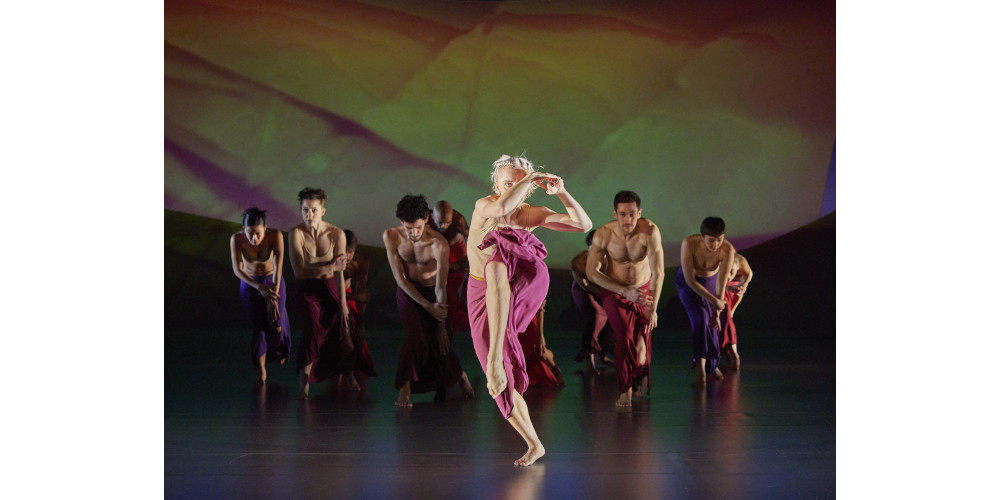 „Vier Jahreszeiten“ von Dominique Dumais, Tanz: Ensemble