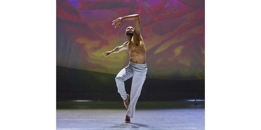 „Vier Jahreszeiten“ von Dominique Dumais, Tanz: Yester Mulens García