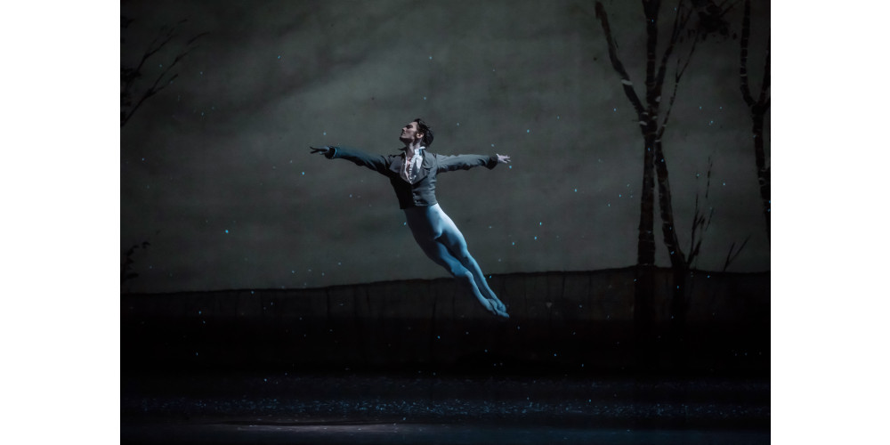 „Onegin“ von John Cranko. Tanz: Julian Mackay