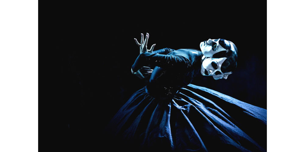 „Circ…us“ von Hans Henning Paar. Tanz: Fátima López García / Theater Regensburg