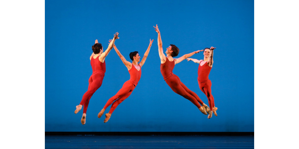 Frühlings-Matinee der Heinz-Bosl-Stiftung: „Bach-Suite 3“ von John Neumeier. Tanz: Ensemble des Bayerischen Junior Balletts München